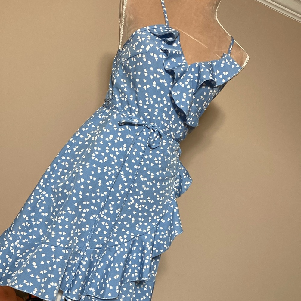 ⭐️⭐️ SHEIN spaghetti strap wrap dress in blue with white hearts - size Medium